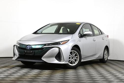 Classic Silver Metallic 2018 Toyota Prius Prime Premium