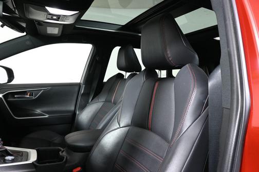 Supersonic Red/Midnight Black Metallic 2022 Toyota RAV4 Prime XSE