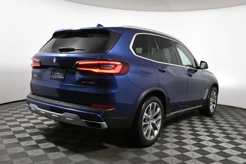 Phytonic Blue Metallic 2022 BMW X5 xDrive40i