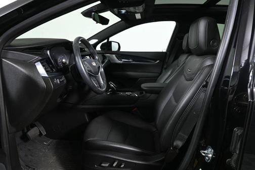 Stellar Black Metallic 2024 Cadillac XT5 Premium Luxury