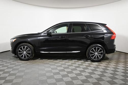 Onyx Black Metallic 2021 Volvo XC60 T5 Inscription