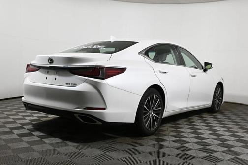 Eminent White Pearl 2023 Lexus ES 350 Base
