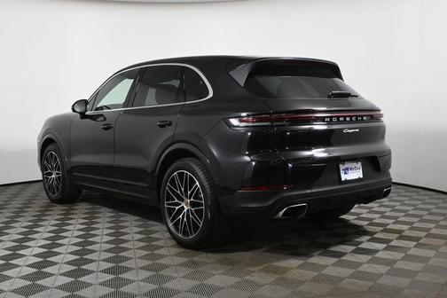 Chromite Black Metallic 2025 Porsche Cayenne Cayenne
