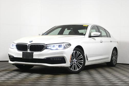 White Metallic 2018 BMW 530 xDrive
