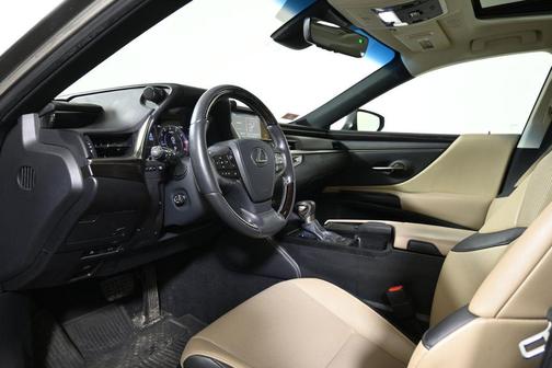 Atomic Silver 2019 Lexus ES 350 Base