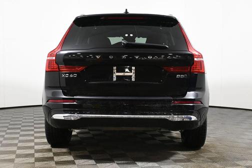 Onyx Black Metallic 2023 Volvo XC60 B5 Plus Bright Theme
