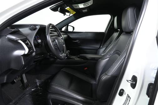 Eminent White Pearl 2022 Lexus UX 200 Base
