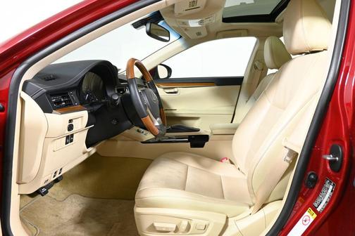 Matador Red Mica 2013 Lexus ES 300h Base