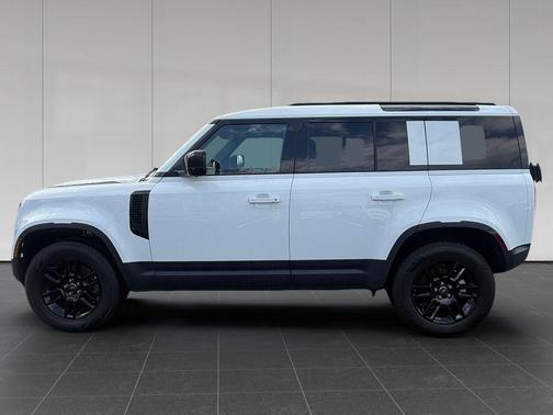 2025 Land Rover Defender 110 P300