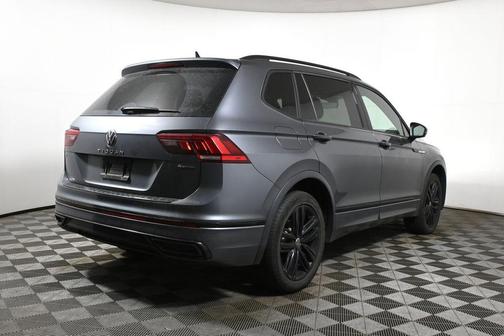 2022 Volkswagen Tiguan 2.0T SE R-Line Black 4MOTION