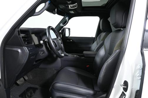 Eminent White Pearl 2024 Lexus GX 550 Overtrail+