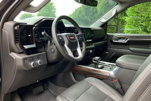 Onyx Black 2023 GMC Sierra 1500 SLT