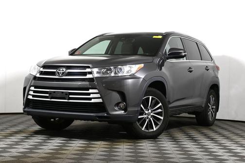 Predawn Gray Mica 2017 Toyota Highlander XLE