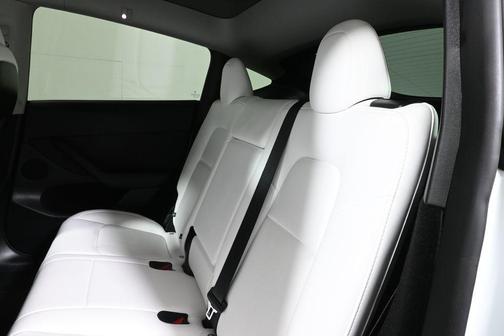 Pearl White Multi-Coat 2025 Tesla Model Y Long Range Dual Motor All-Wheel Drive