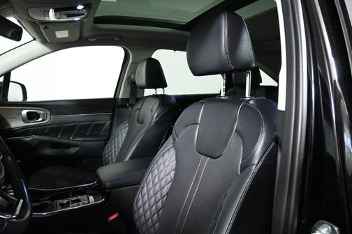 Ebony Black 2023 Kia Sorento SX