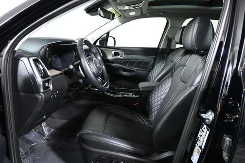 Ebony Black 2023 Kia Sorento SX