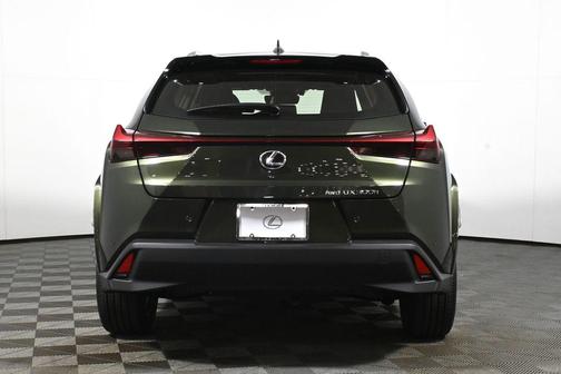 Nori Green Pearl 2026 Lexus UX 300h Premium