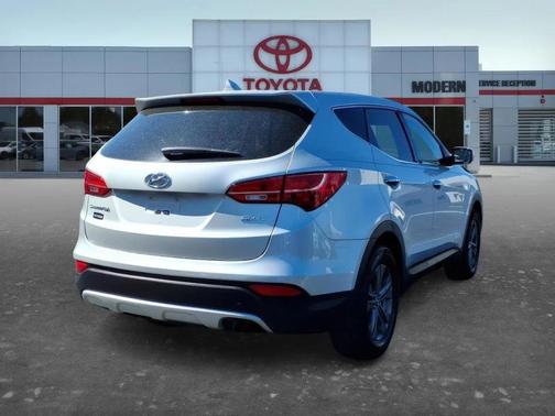 Moonstone Silver 2014 Hyundai Santa Fe Sport 2.4L