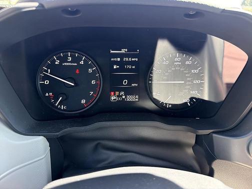 2025 Subaru Forester Base