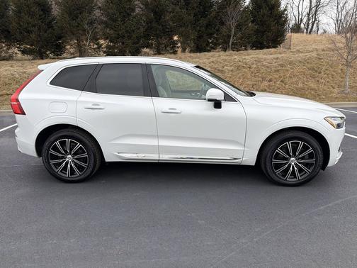 2021 Volvo XC60 T6 Inscription