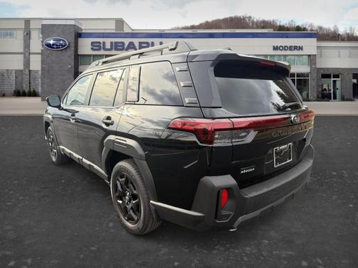 Crystal Black Silica 2026 Subaru Outback Limited