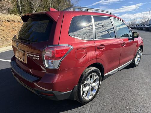 2017 Subaru Forester 2.5i Touring