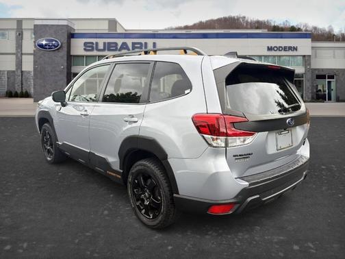 Ice Silver Metallic 2024 Subaru Forester Wilderness