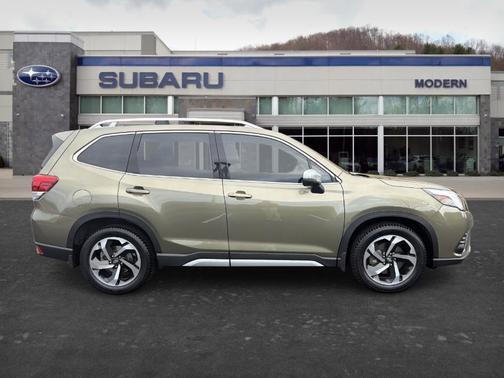 2023 Subaru Forester Touring