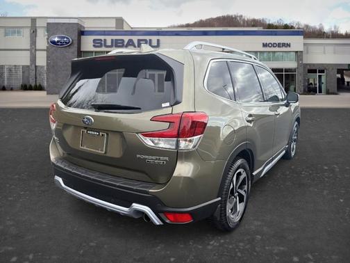 2023 Subaru Forester Touring