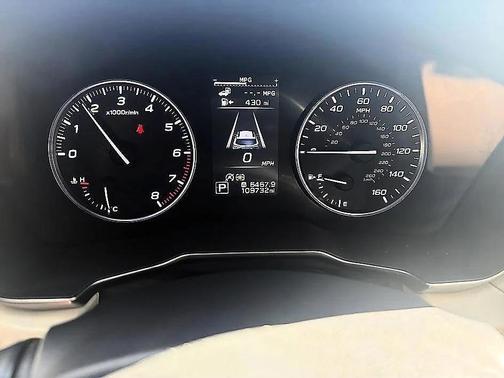 Crystal White Pearl 2020 Subaru Outback Limited