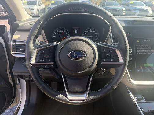 Crystal White Pearl 2020 Subaru Outback Limited