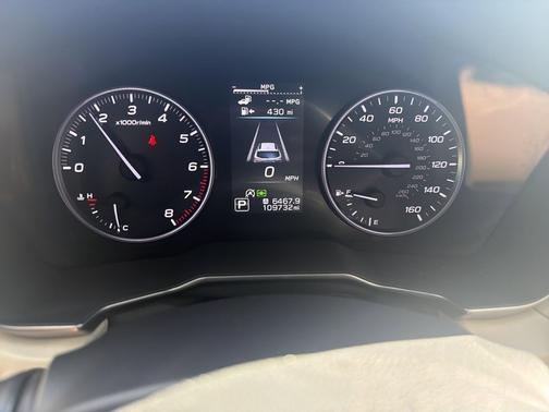 Crystal White Pearl 2020 Subaru Outback Limited