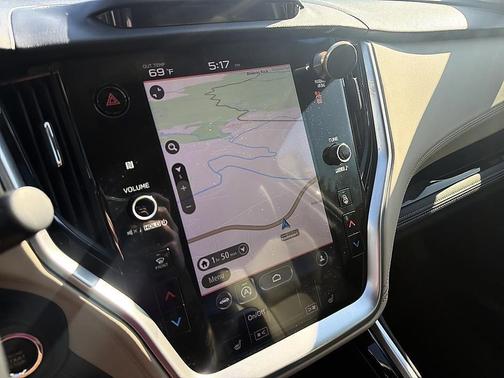 Crystal White Pearl 2020 Subaru Outback Limited