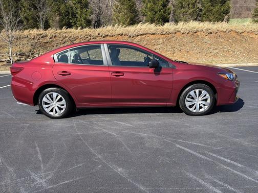 2019 Subaru Impreza 2.0i
