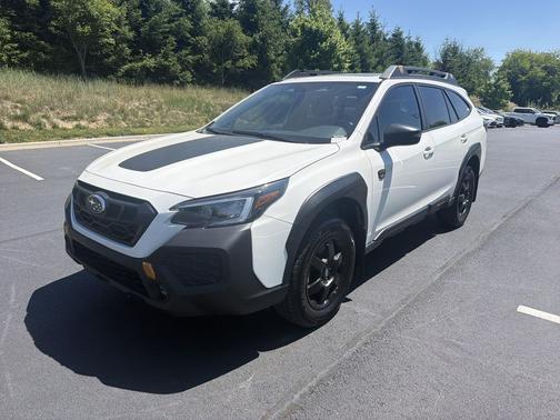 Crystal White Pearl 2024 Subaru Outback Wilderness
