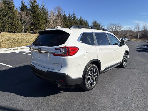 2023 Subaru Ascent Limited 8-Passenger