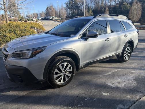 2022 Subaru Outback Premium