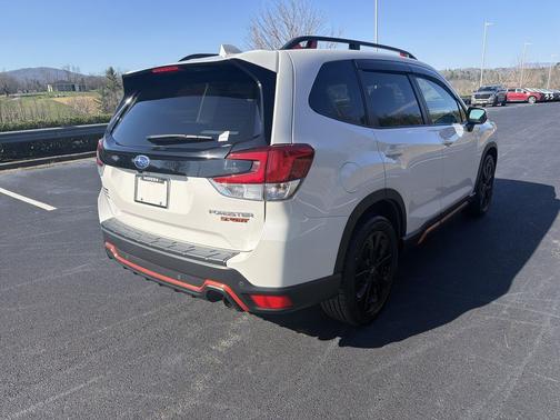 Crystal White Pearl 2023 Subaru Forester Sport