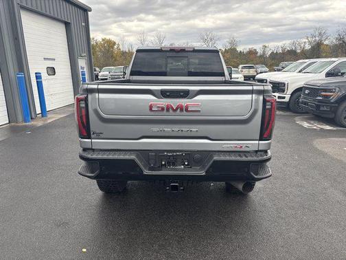 2024 GMC Sierra 2500 AT4