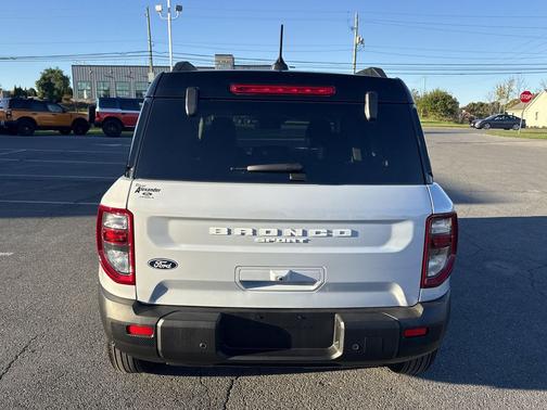 Space White Metallic 2026 Ford Bronco Sport Outer Banks