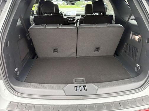 Avalanche 2027 Ford Explorer ST