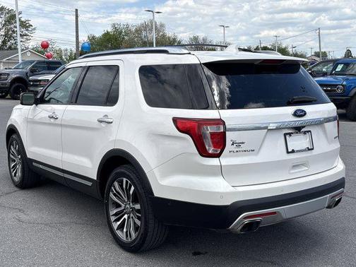 White Platinum Metallic Tri-Coat 2017 Ford Explorer Platinum