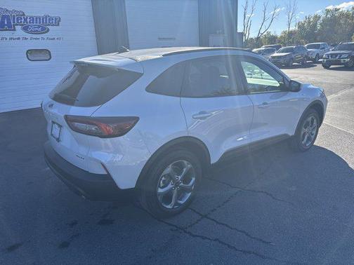 2025 Ford Escape ST-Line Select