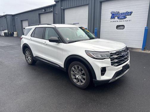 2025 Ford Explorer Active
