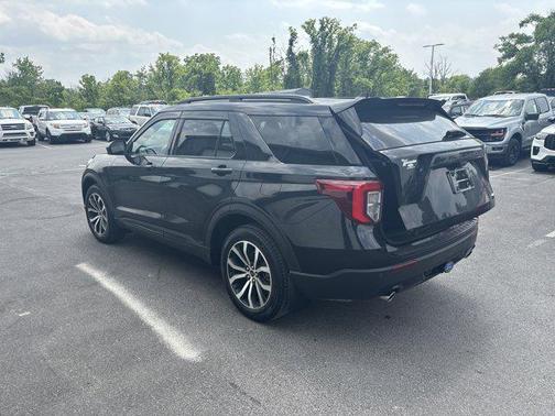 2024 Ford Explorer ST-Line