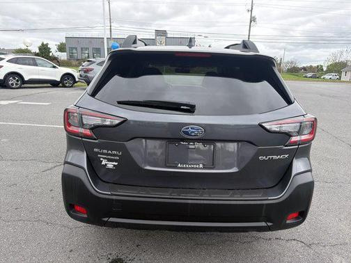 Magnetite Gray Metallic 2025 Subaru Outback Premium