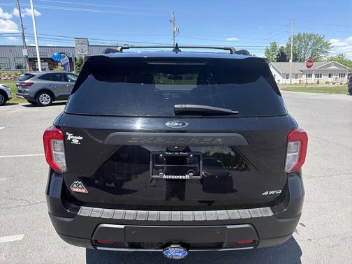 Agate Black Metallic 2023 Ford Explorer Timberline