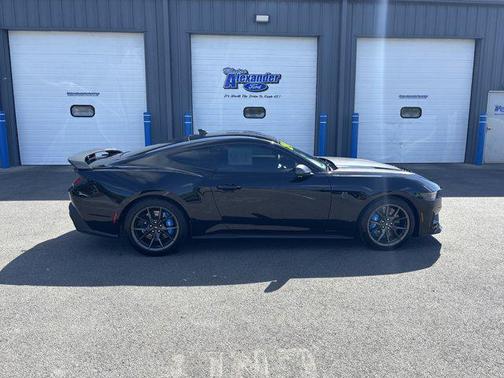2024 Ford Mustang Dark Horse Fastback