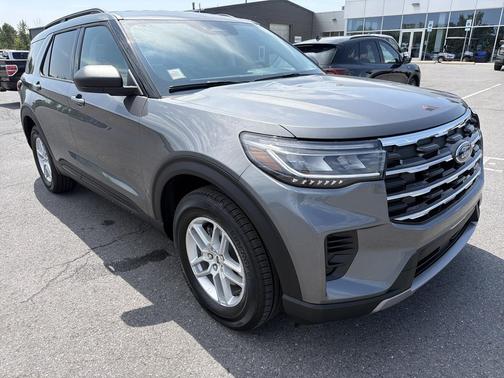 Carbonized Gray Metallic 2026 Ford Explorer Active