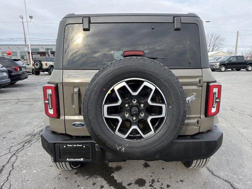 2025 Ford Bronco Outer Banks